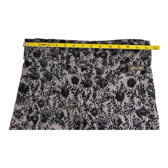 Matilda Jane Finn Tier Pant Size Small Black & Gray Floral Boho Flared - Picture 4 of 14
